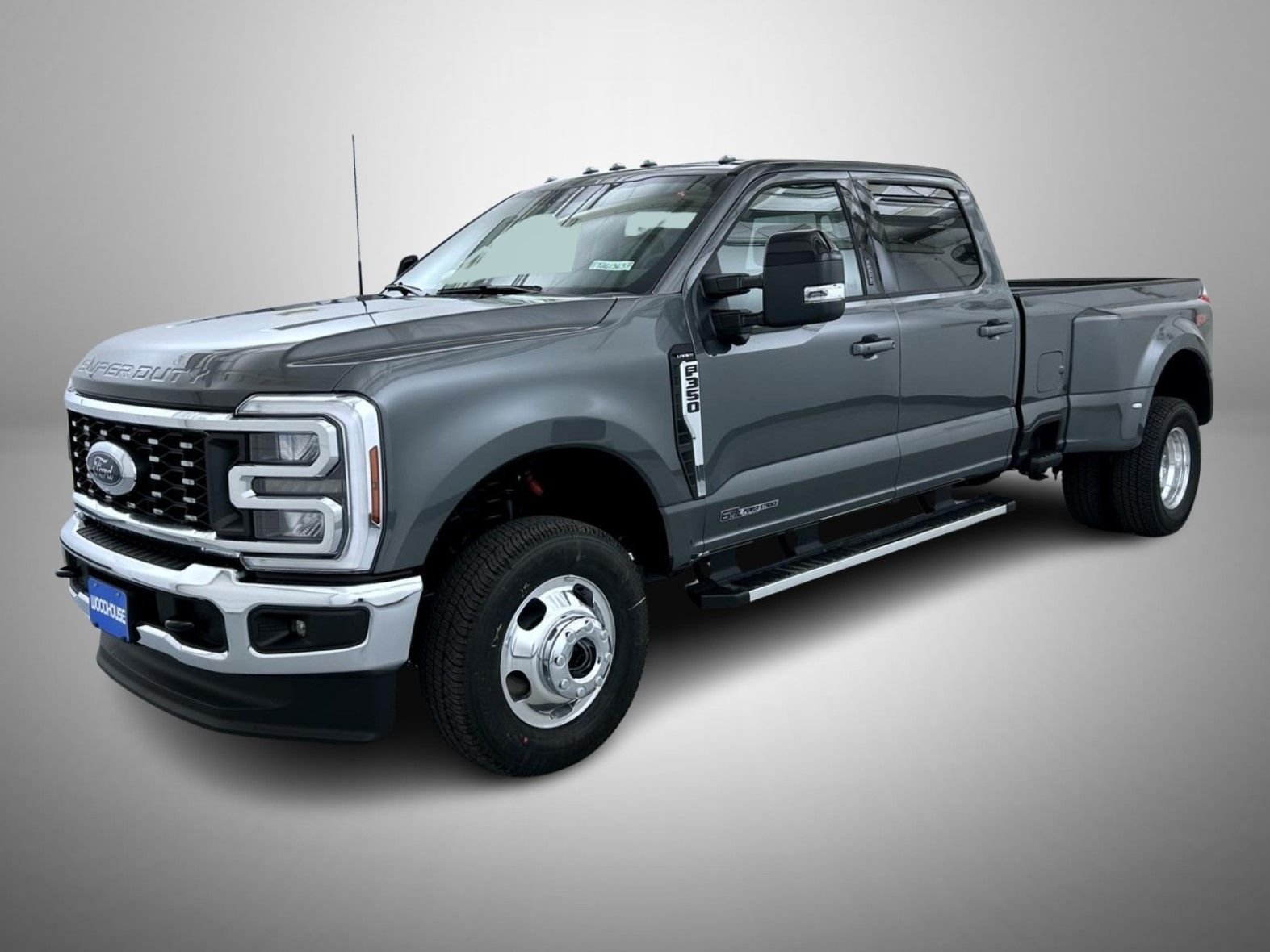 2026 Ford F-350 Lariat 4x4 Crew Cab 8' Box DRW's photo