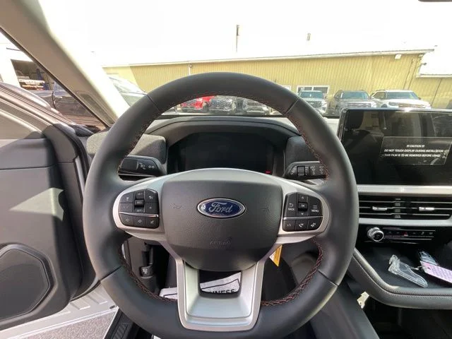 New 2026 Space White Metallic Ford Active image 17