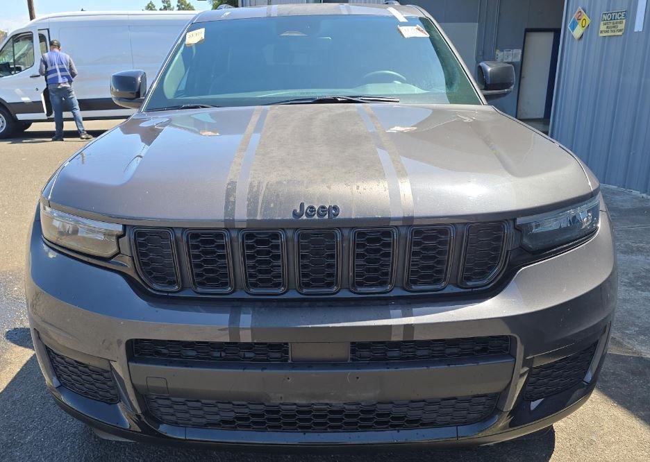 Used 2023 Jeep Grand Cherokee L Altitude with VIN 1C4RJJAG6P8733493 for sale in Kansas City