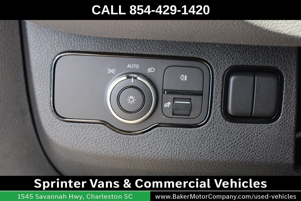 Used 2024 White Mercedes-Benz 170 Allwheel Drive image 11