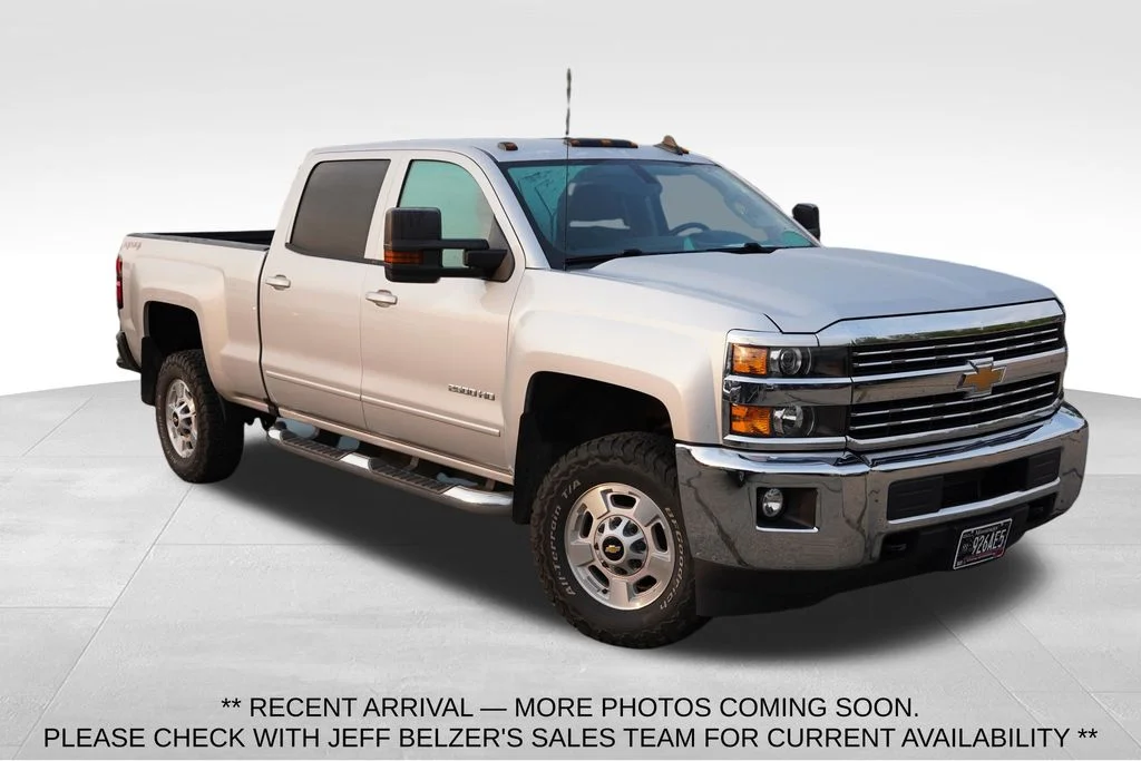 Used 2016 Silver Ice Metallic Chevrolet LT image 1