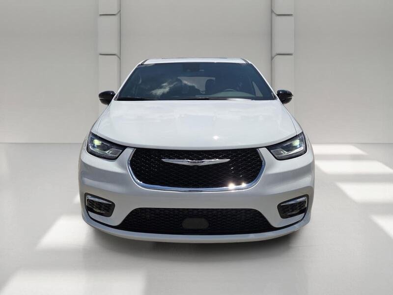 2026 Chrysler Pacifica Select - Photo 8