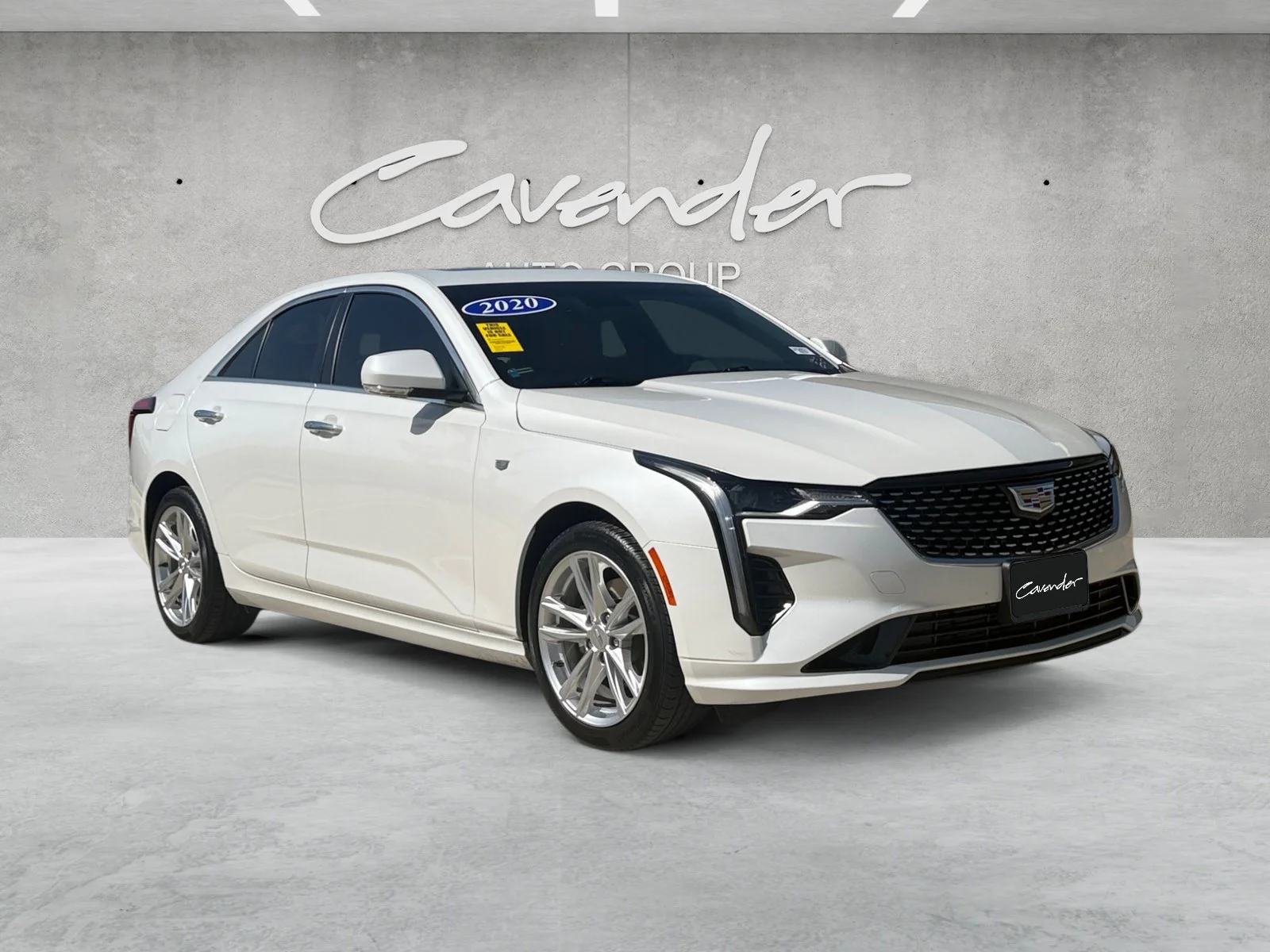 Used 2020 CRYSTAL WHITE TRICOAT Cadillac Luxury image 2
