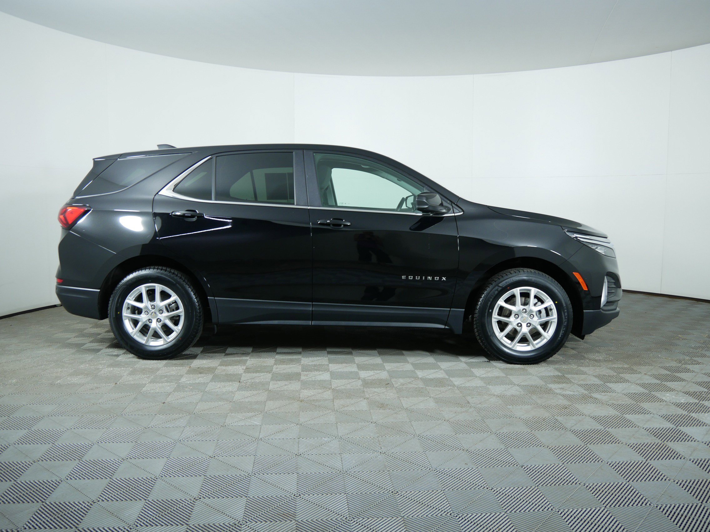 Used 2024 Mosaic Black Metallic Chevrolet LT image 8