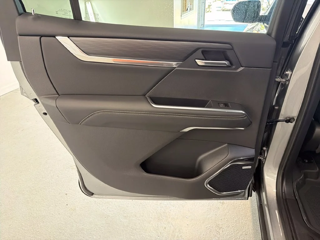 New 2027 Sterling Metallic GMC Elevation image 9