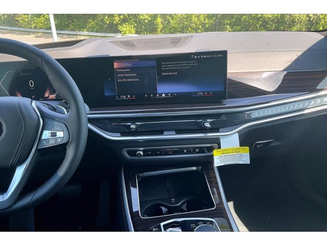 New 2026 Black Sapphire Metallic BMW xDrive40i image 6
