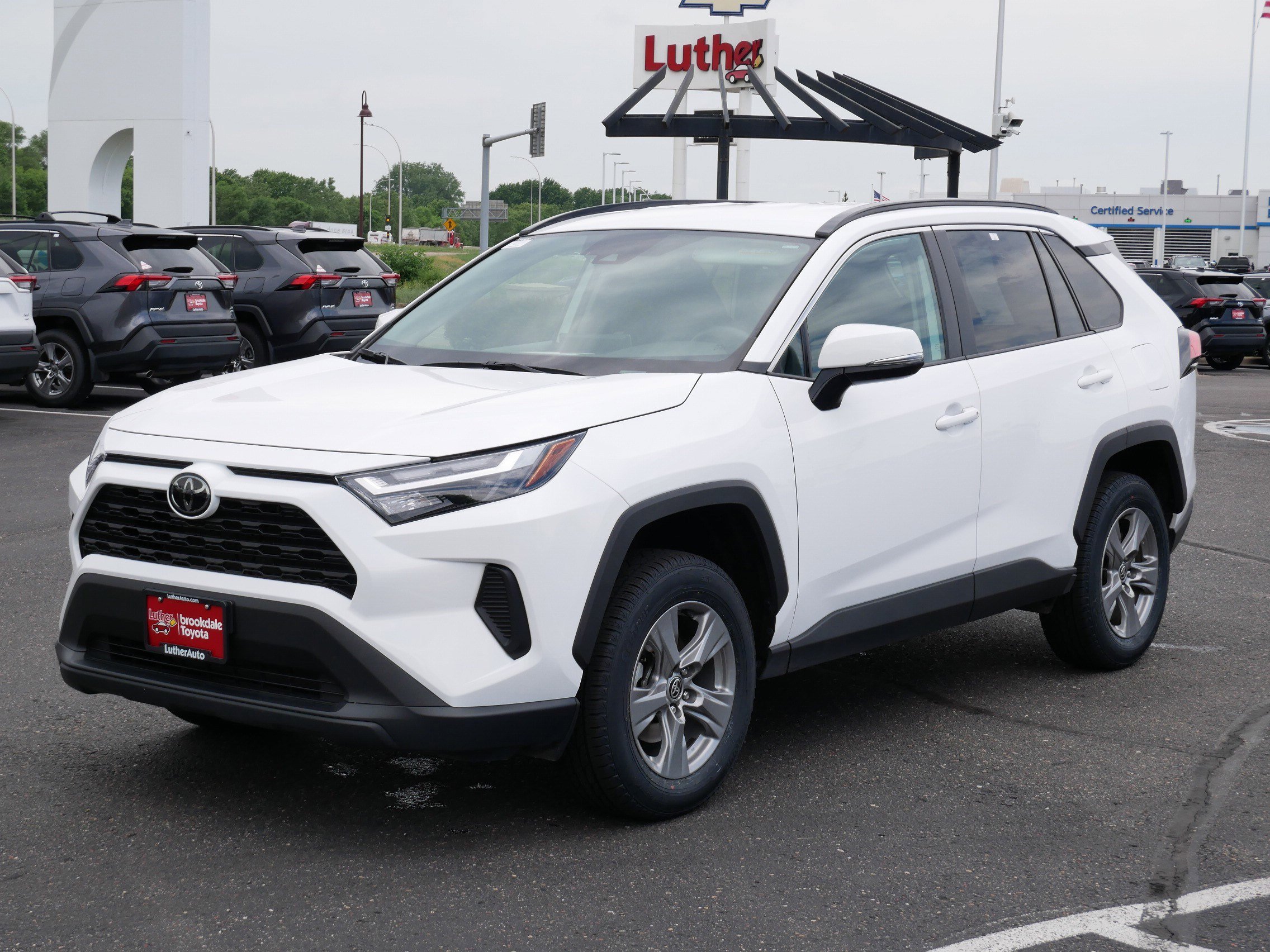 Used 2024 Ice Cap Toyota XLE image 3