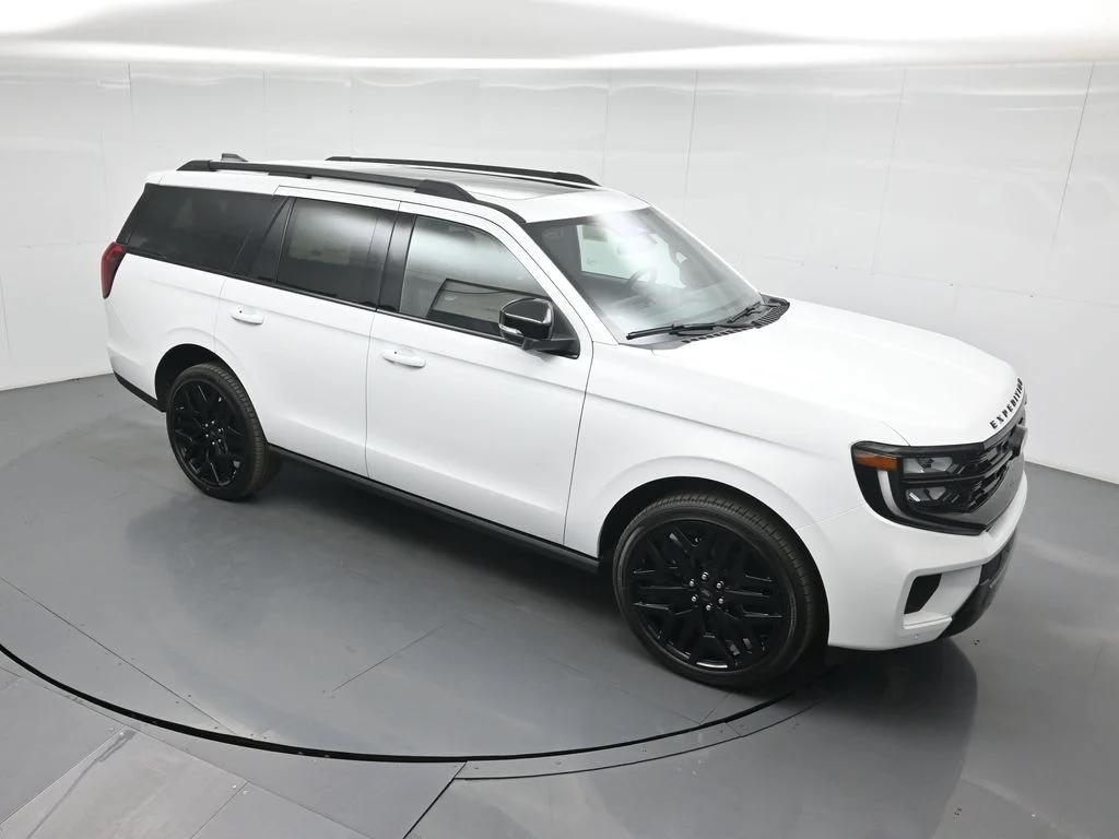 New 2026 Oxford White Ford Platinum image 33