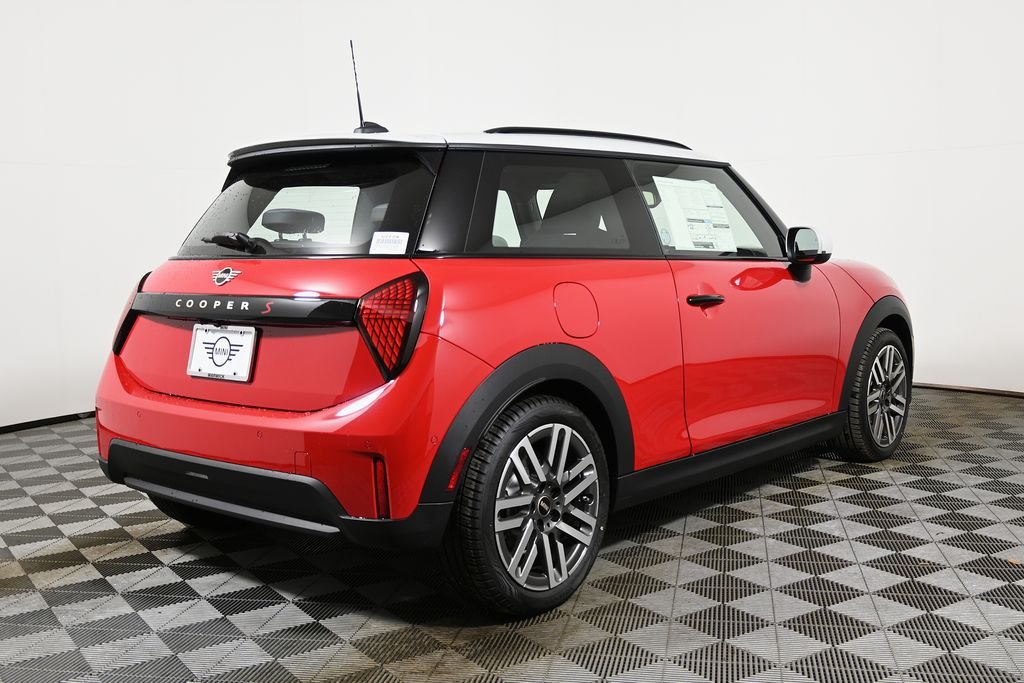 New 2026 Red MINI Signature Plus image 7