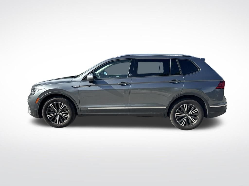 Used 2024 Gray Volkswagen 2.0T Wolfsburg Edition image 8