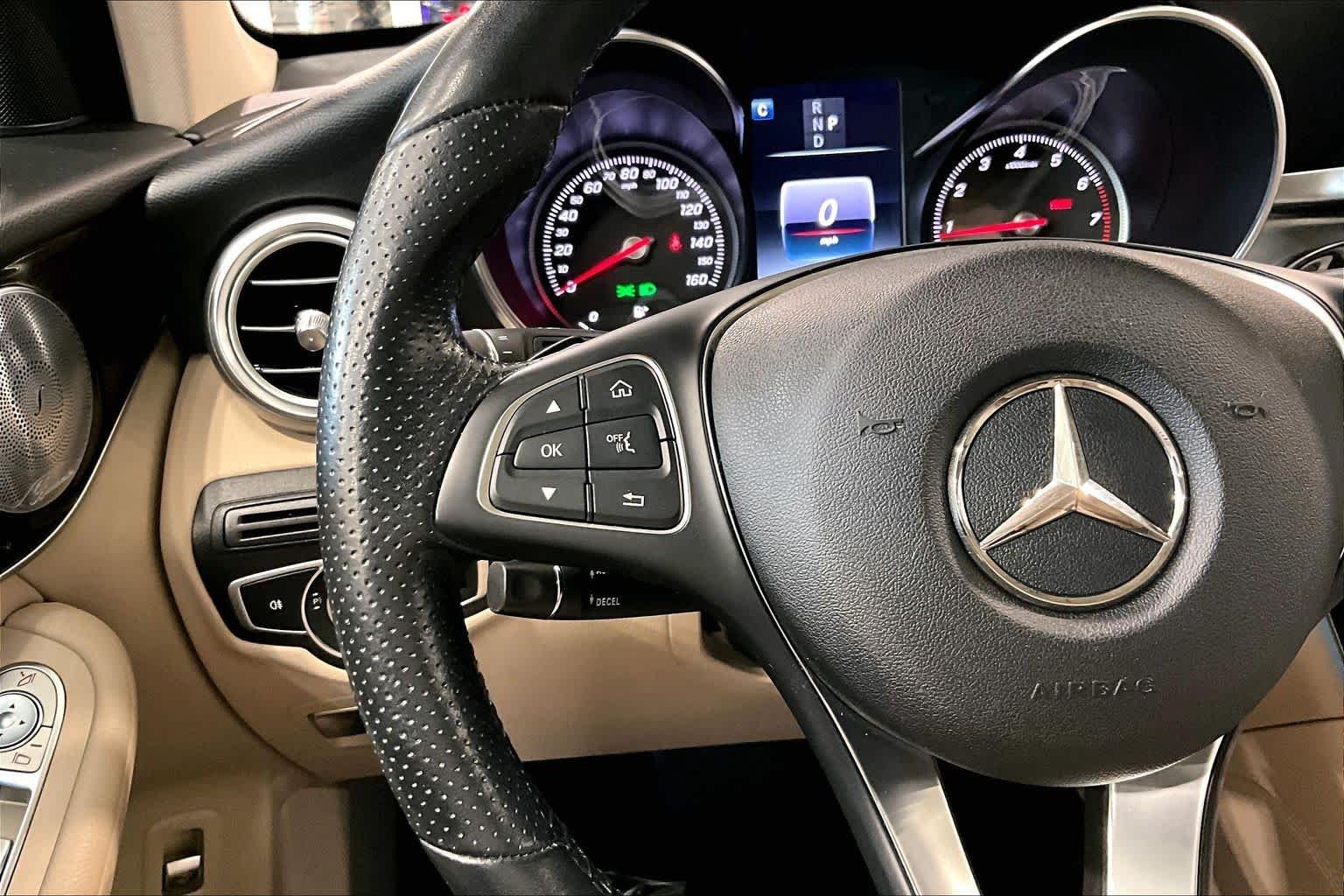 Used 2019 Polar White Mercedes-Benz GLC 300 image 21