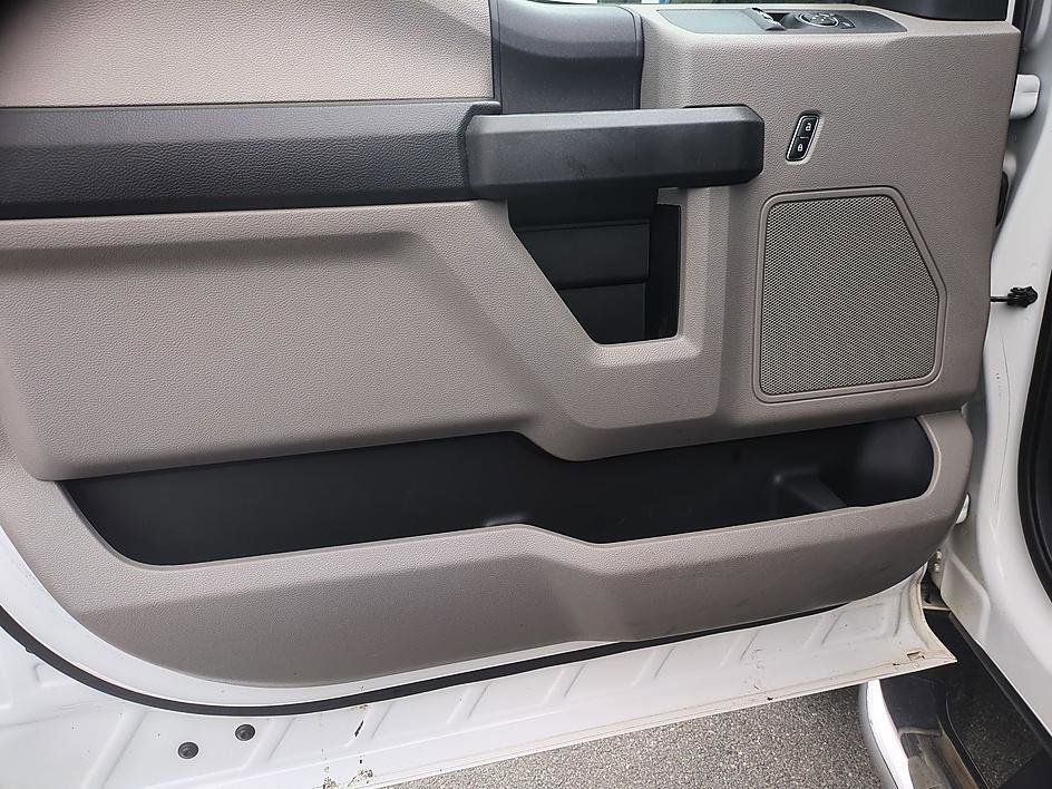 Used 2019 OXFORD WHITE Ford XL image 12