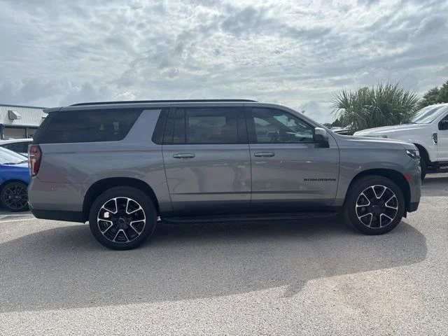 Used 2021 Gray Chevrolet RST image 4