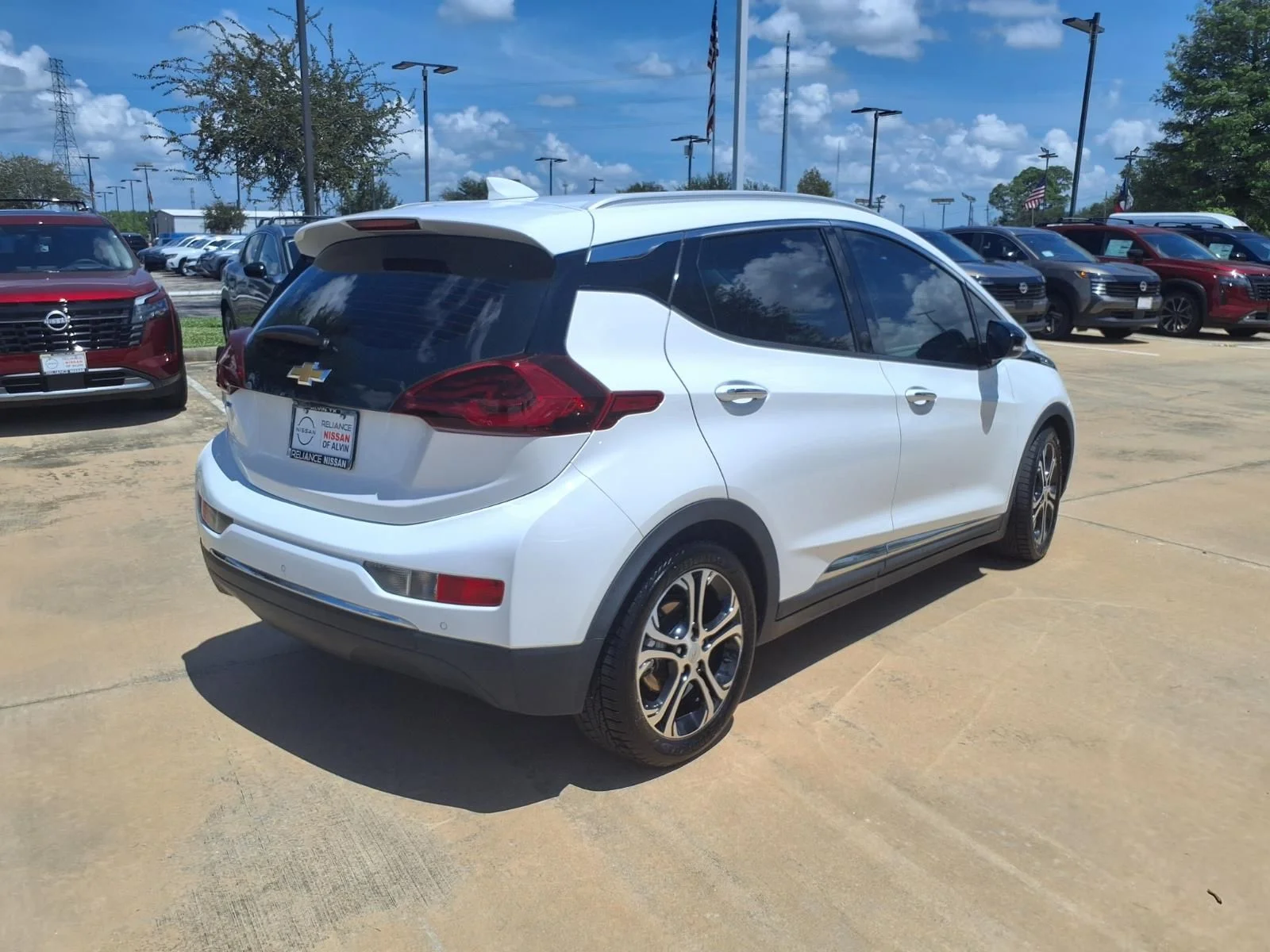 Used 2020 White Chevrolet Premier image 3