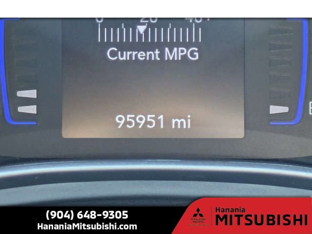 Used 2020 Red Chrysler Touring L image 32