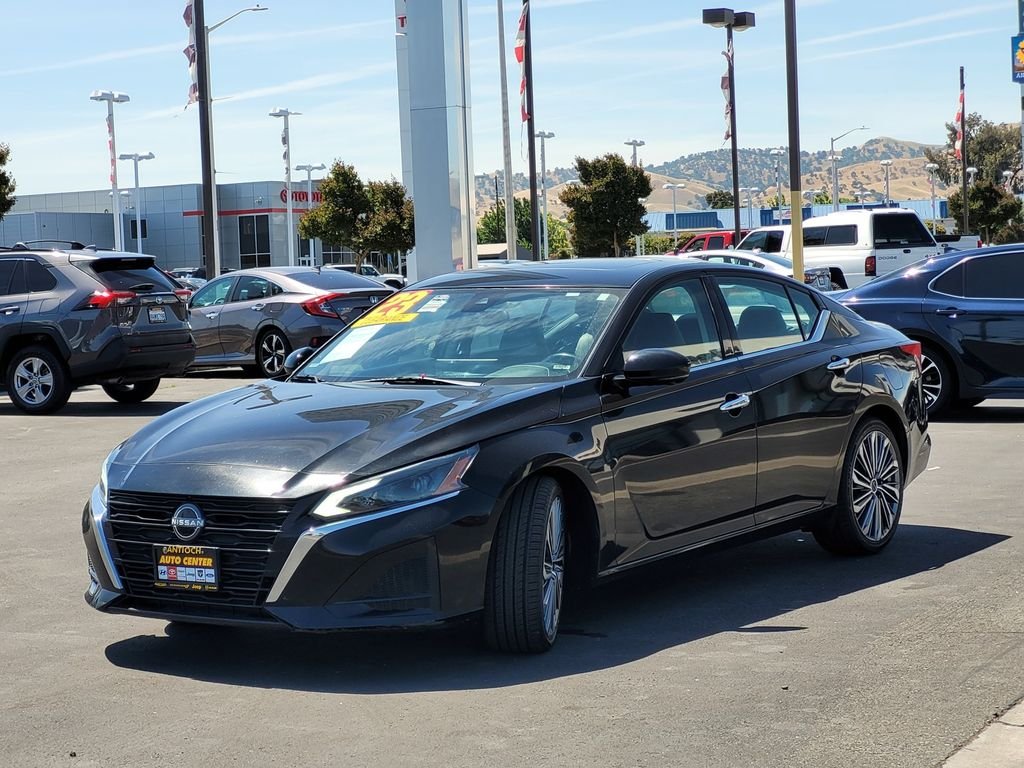 Used 2023 Black Nissan 2.5 SL image 8