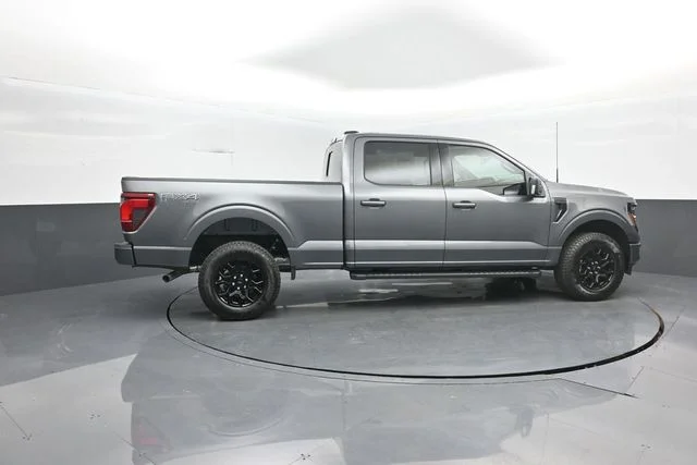 New 2026 Carbonized Gray Metallic Ford XLT image 8