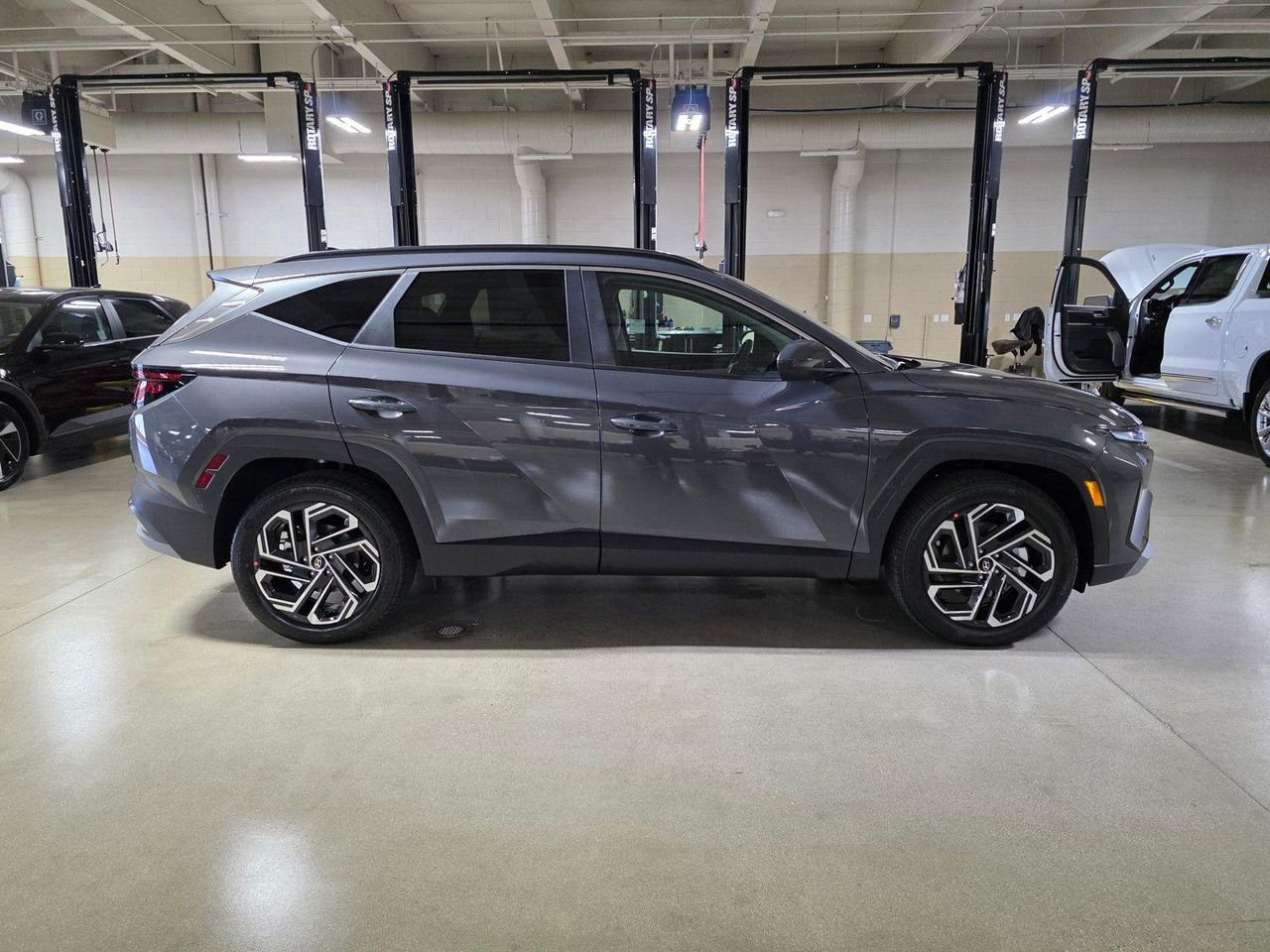 New 2026 Ecotronic Gray Hyundai SEL Plus FWD image 8