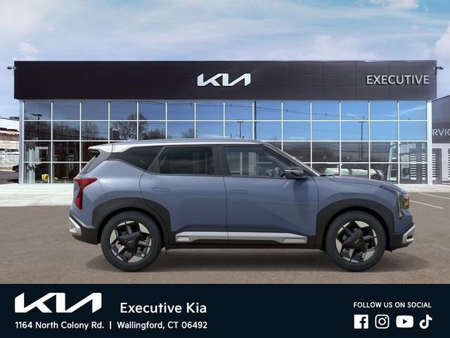 New 2027 Pale Gray Kia S image 7