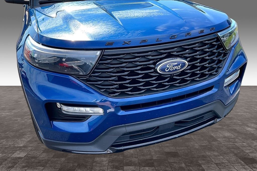 Used 2023 Atlas Blue Metallic Ford ST-Line image 4