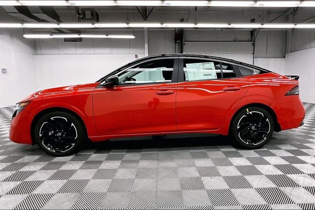 New 2026 Energetic Ember/Super Blk Nissan SR image 18