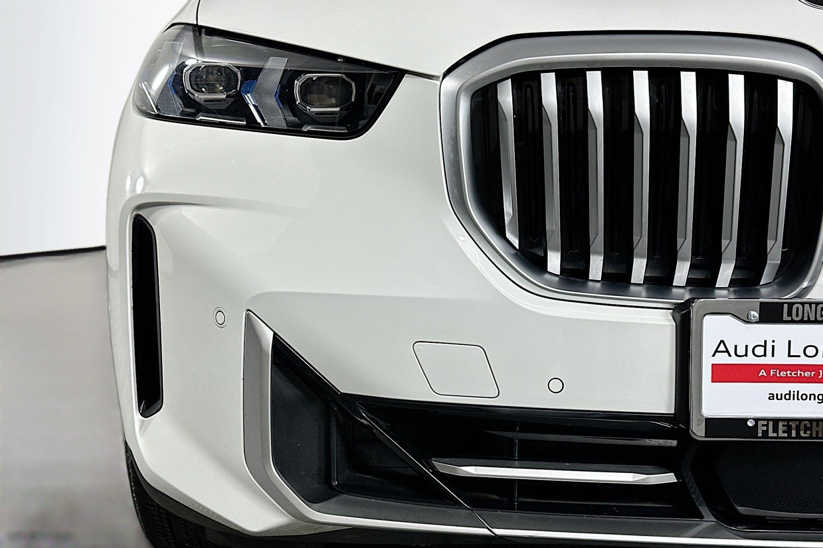 Used 2026 Alpine White BMW sDrive40i image 16