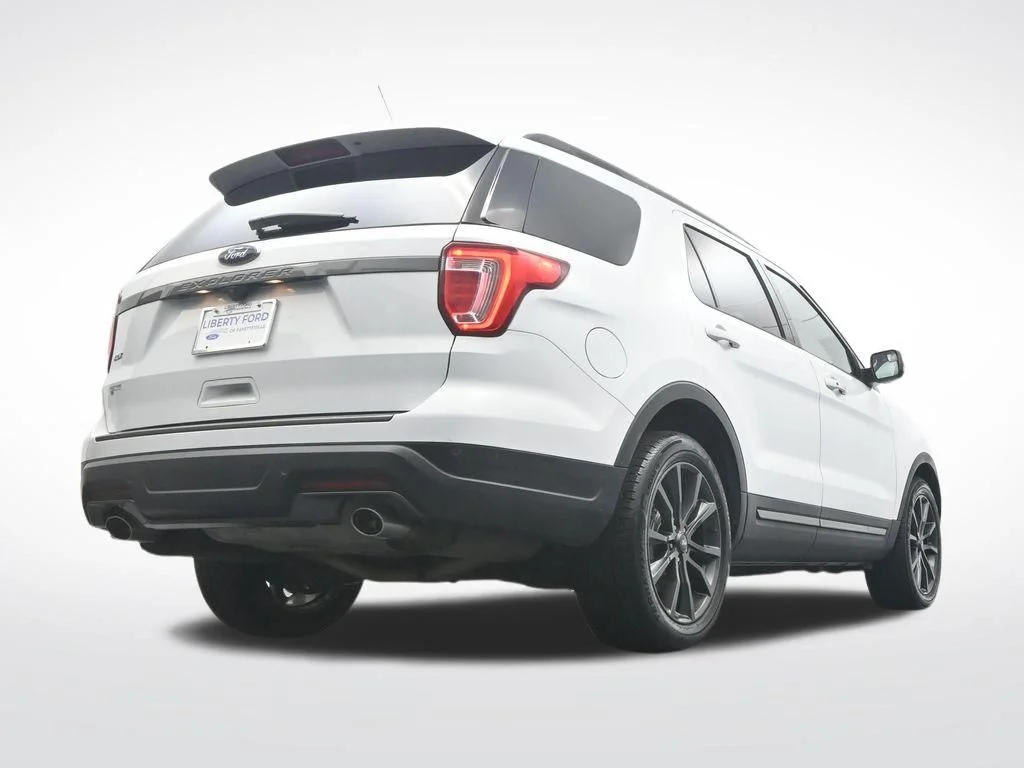 Used 2018 White Ford XLT image 37