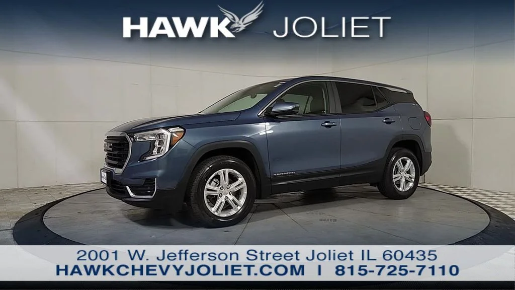 Used 2024 Blue GMC SLE image 4