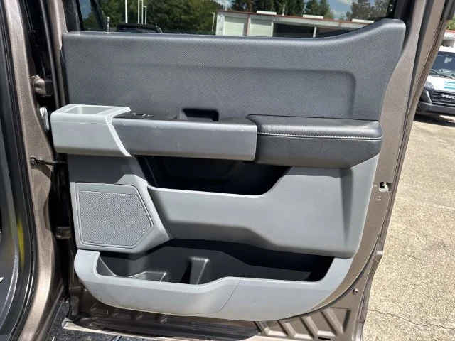 Used 2023 Gray Ford XLT image 30