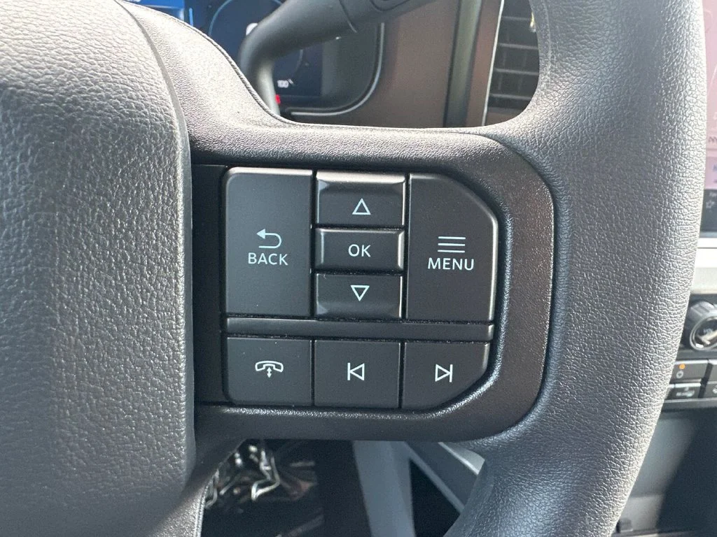 New 2027 Silver Ford XLT image 19