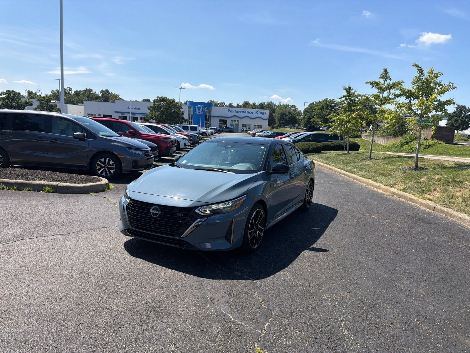 Used 2024 Atlantic Gray Metallic/Super Black Nissan SR image 6