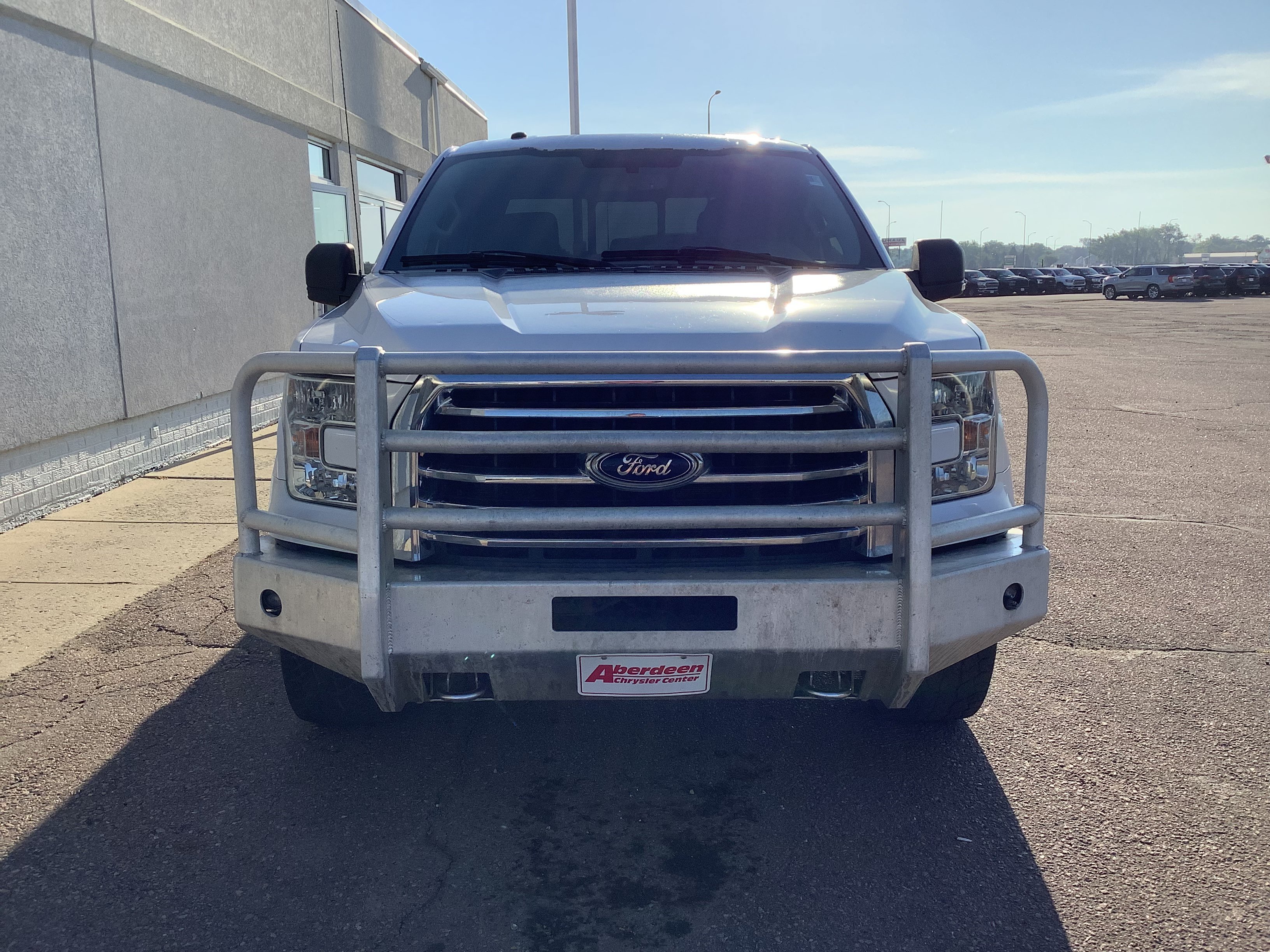 Used 2017 White Ford XLT image 2
