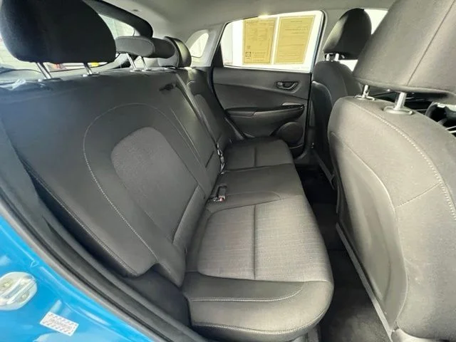 Used 2022 Green Hyundai SEL image 30