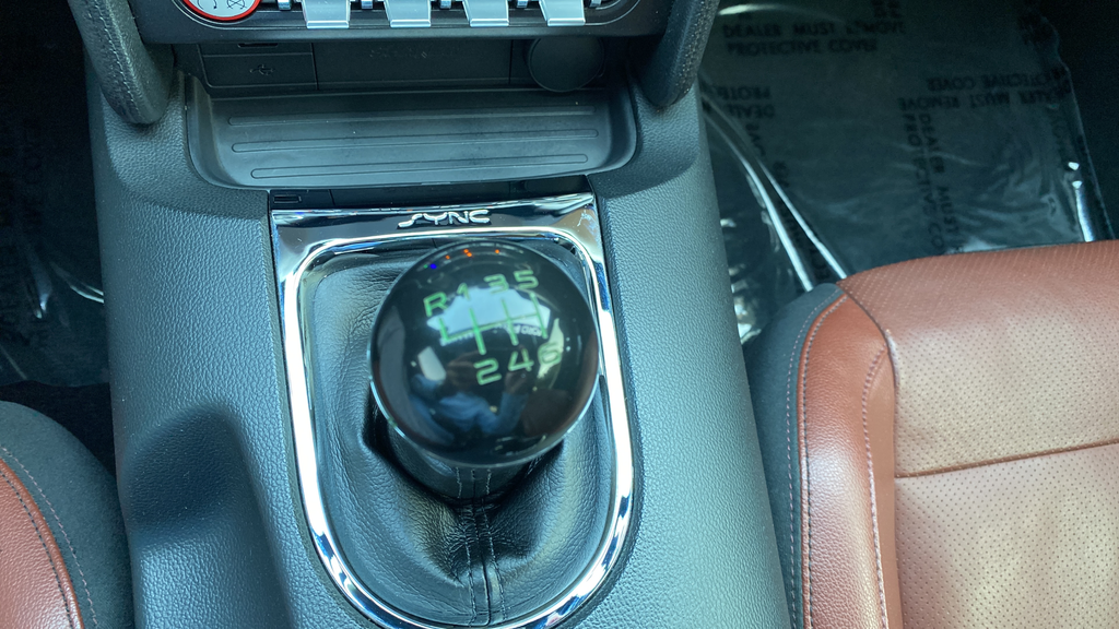 Used 2015 Black Ford GT Premium image 20