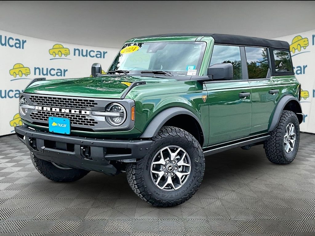 Used 2024 Green Metallic Ford Badlands image 3