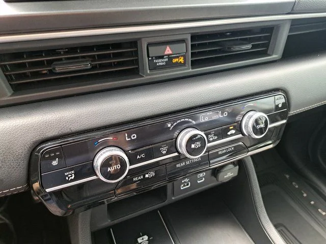 Used 2025  Honda Touring image 13