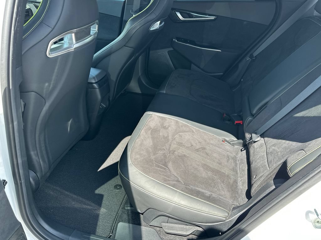 Used 2023  Kia GT image 21