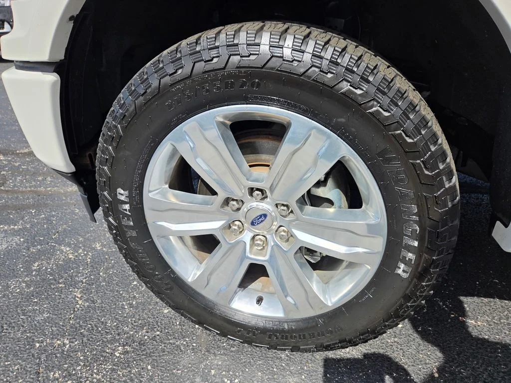 Certified Used 2020 White Metallic Ford Platinum image 43