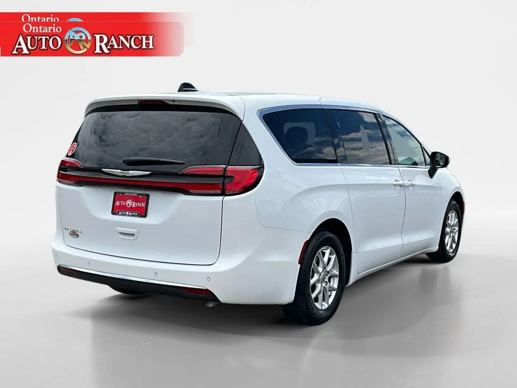 Used 2023 Bright White Clearcoat Chrysler Touring L image 5