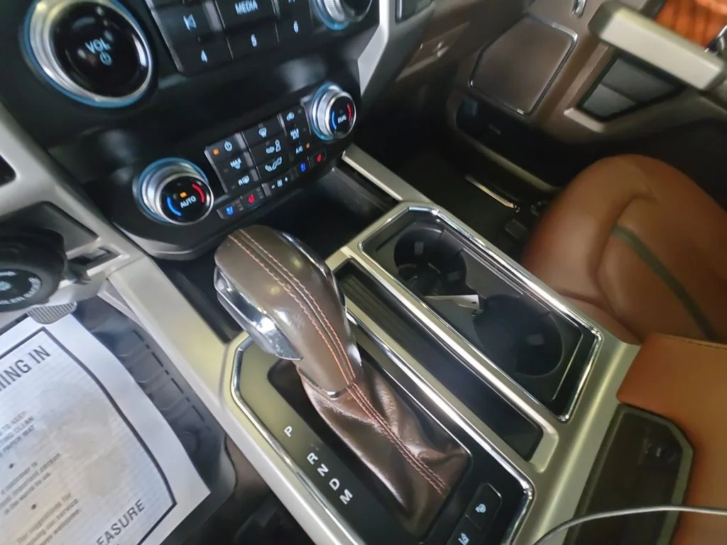 Used 2019 Red Ford King Ranch image 18