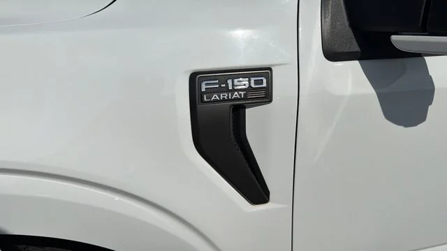 Used 2023 White Ford Lariat image 39