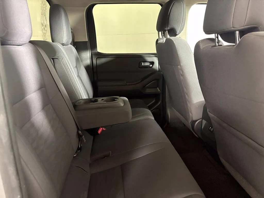 Used 2022 Gray Nissan S image 17
