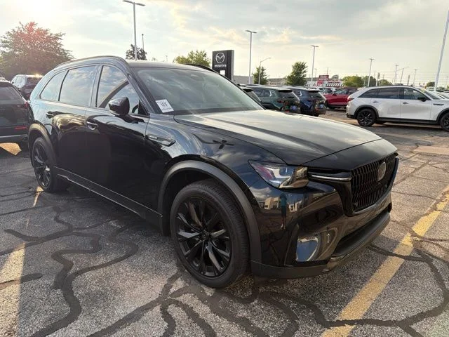 2024 Mazda CX-90 PHEV Premium Plus