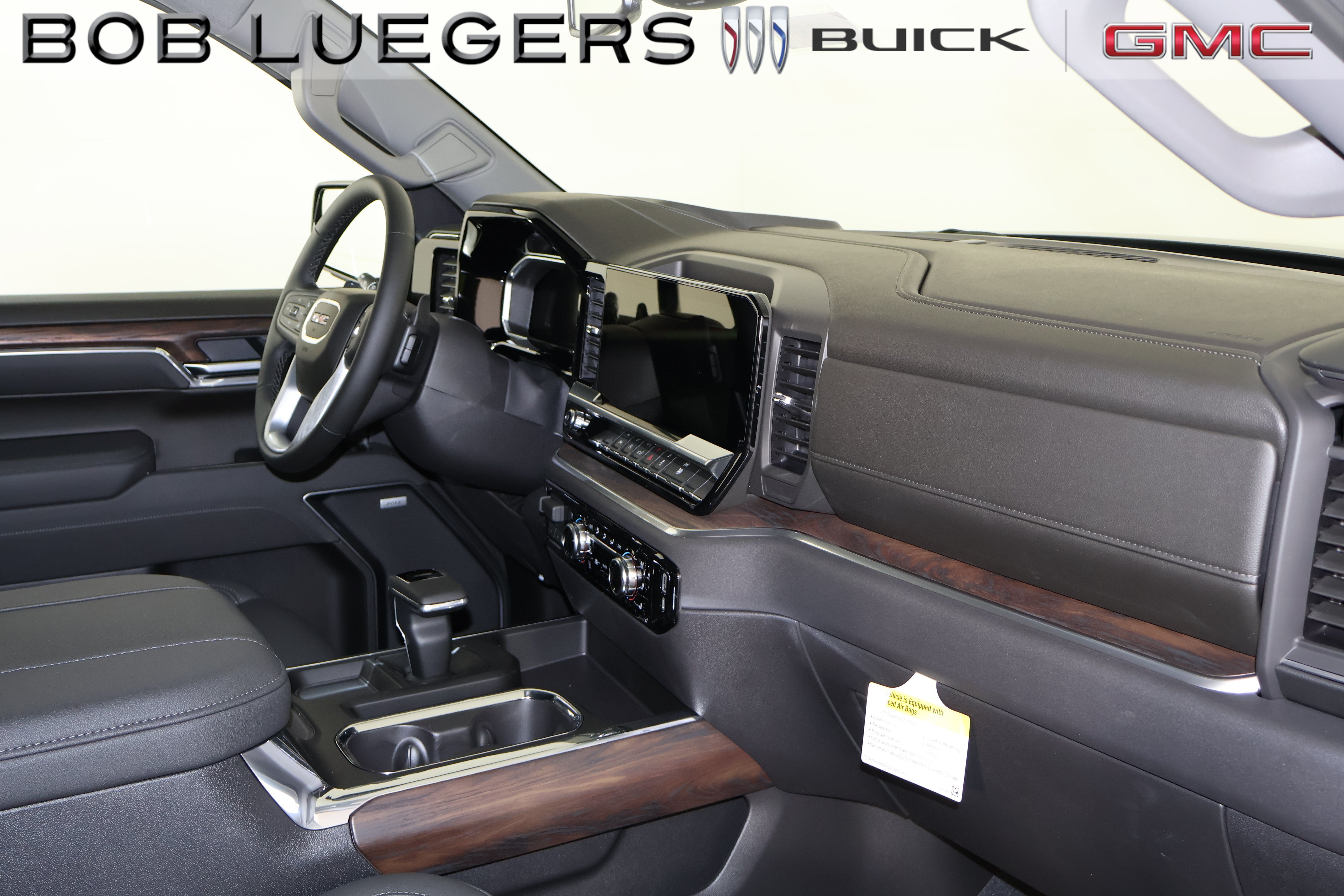 2026 GMC Sierra 1500 SLT - Photo 22