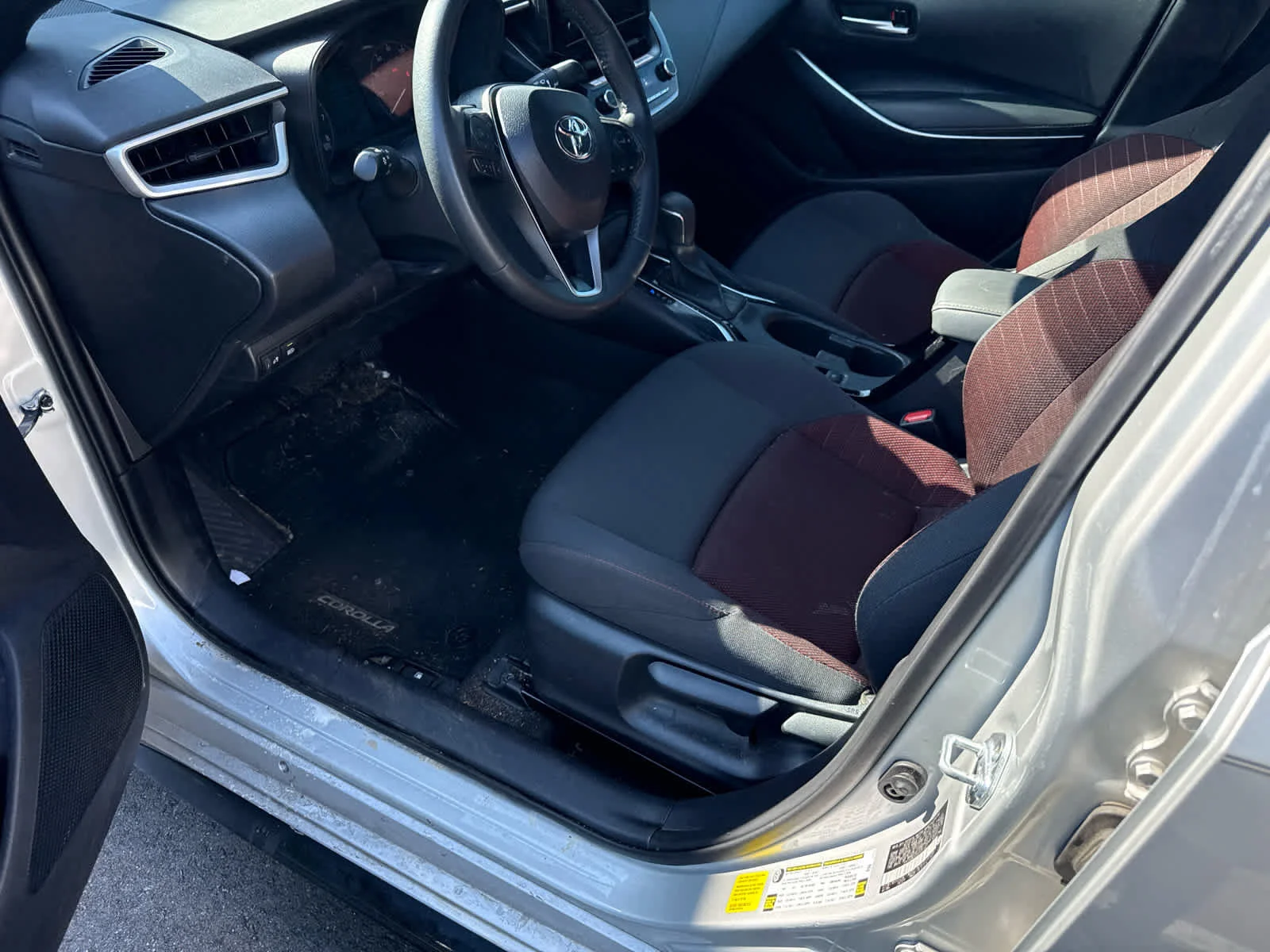 Certified Used 2025 Classic Silver Metallic Toyota SE image 7