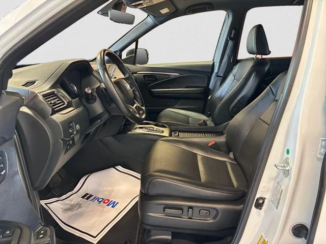 Used 2023 Platinum White Pearl Honda EX-L image 10