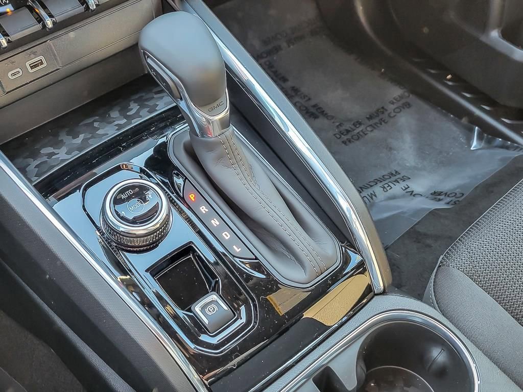 2026 GMC CANYON - Image 16