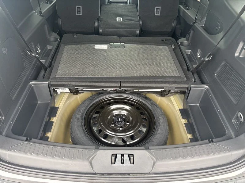 Used 2025 Gray Ford Active image 17