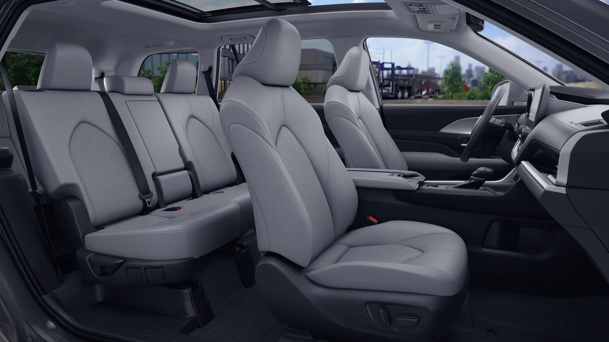 New 2026 Midnight Black Metallic Toyota XLE image 20