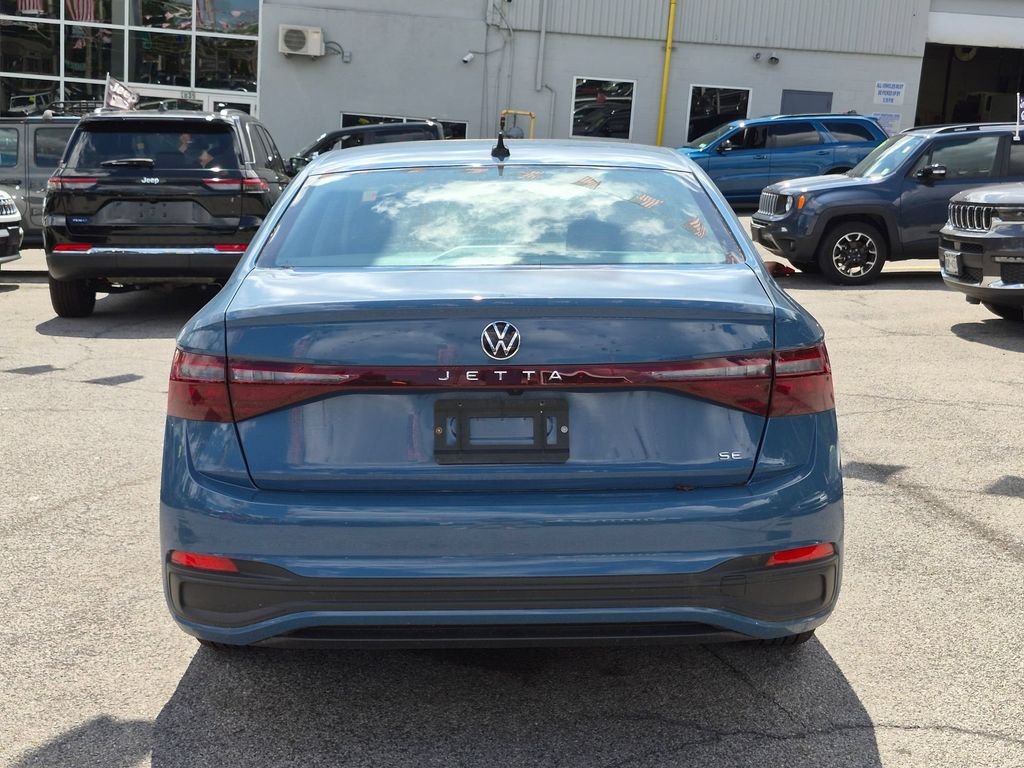 Used 2025  Volkswagen 1.5T SE image 7